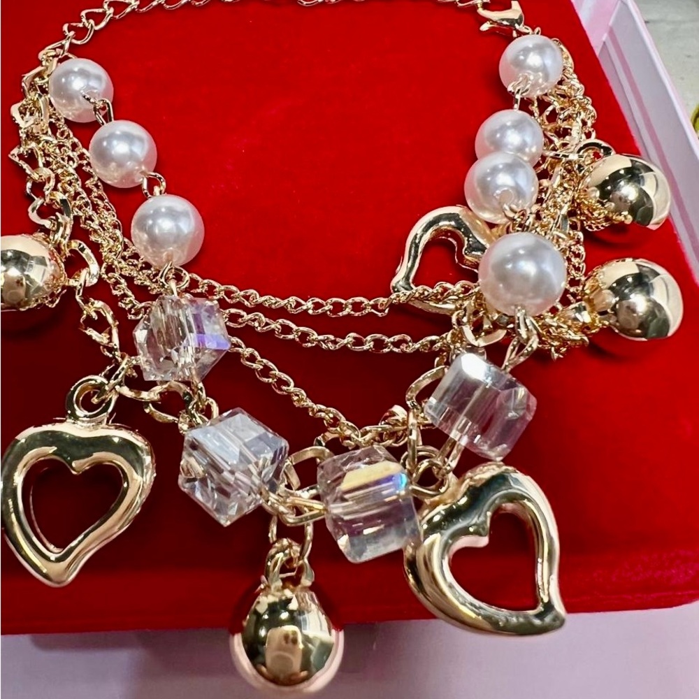 Gold and Pearl Heart Charm Bracelet